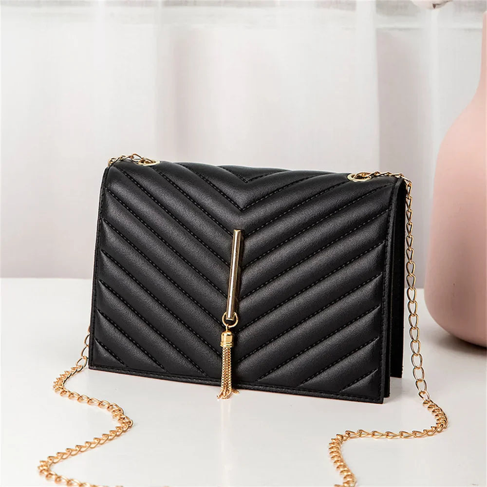ChicGlam Mini bag with fringe and flap-Elly Rose