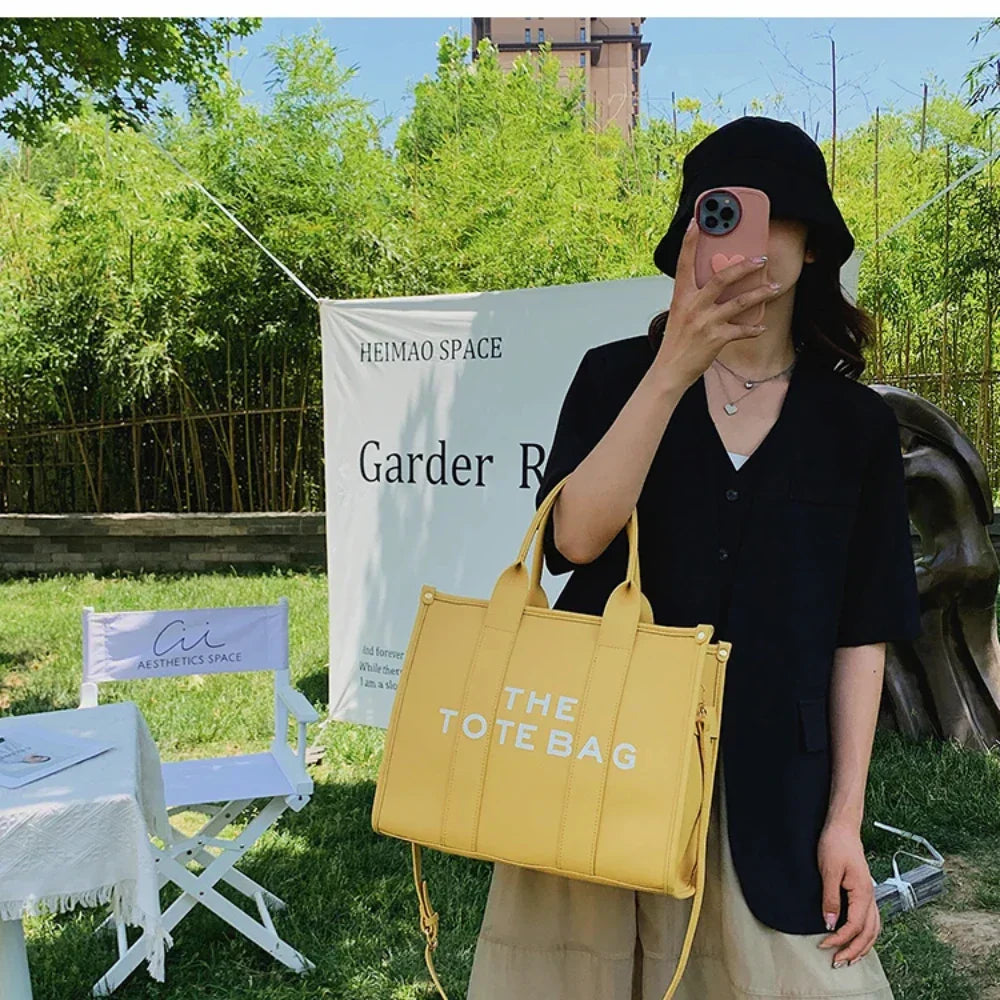 TOTE - Spacious travel bag-Elly Rose