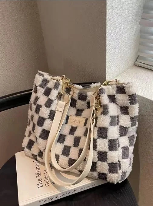 Venus - Trendy checkered shoulder bag for ladies-Elly Rose