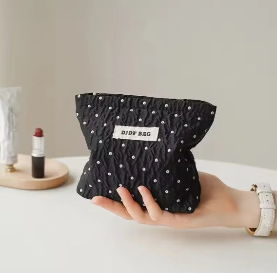 SmileyCase - Cheerful travel make-up case-Elly Rose