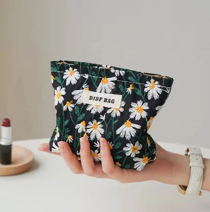 SmileyCase - Cheerful travel make-up case-Elly Rose